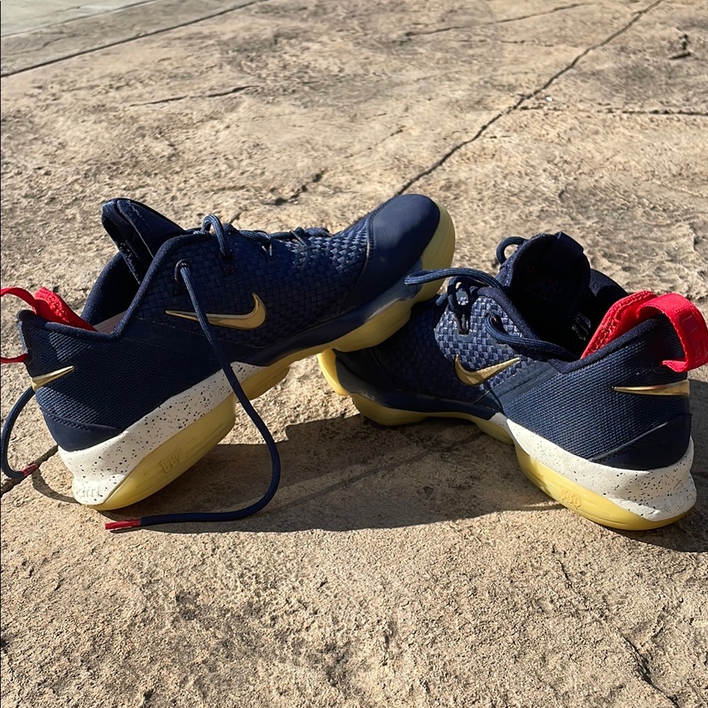 Men’s Nike Lebron Xiv Low “usa” navy-gold-red size 11
